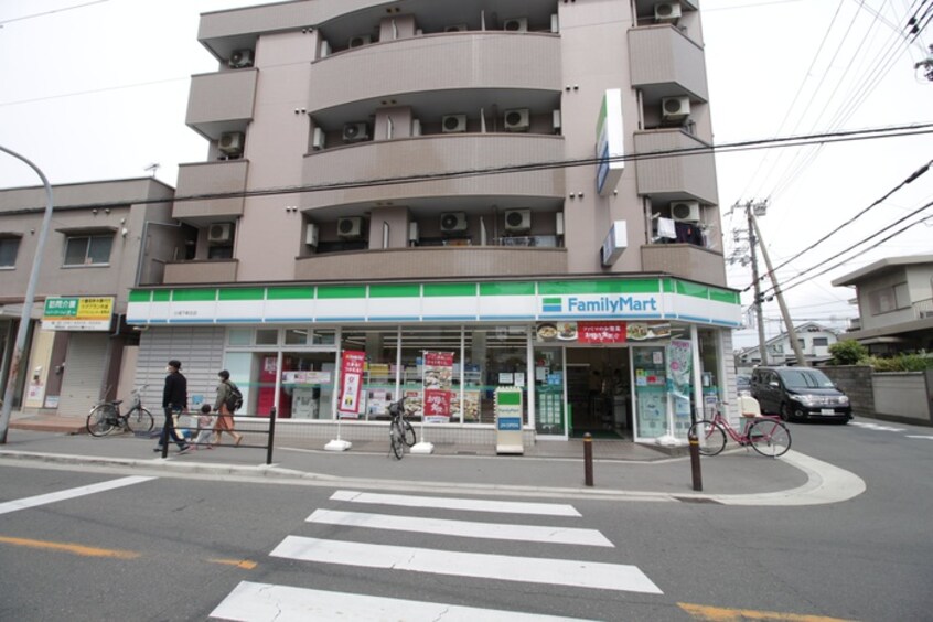 ファミリーマート(コンビニ)まで400m Le Coeur下新庄