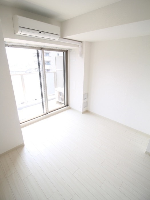 居室 エスリード江坂グランツ(1003)