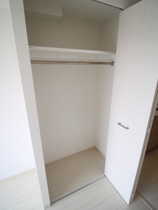 収納 エスリード江坂グランツ(1003)