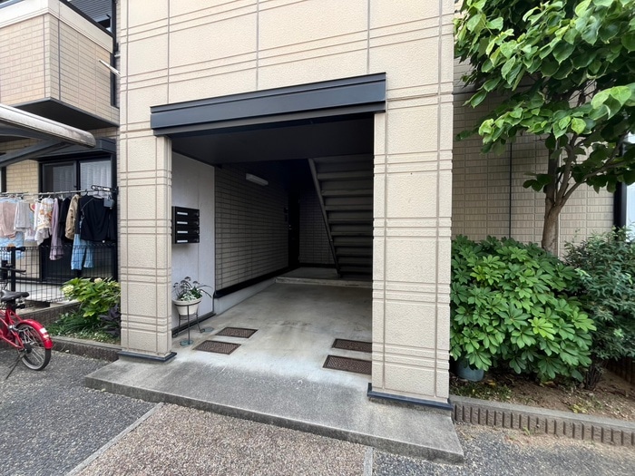 エントランス部分 サンステート自由丘