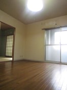 内観写真 ピアノ専業ビル