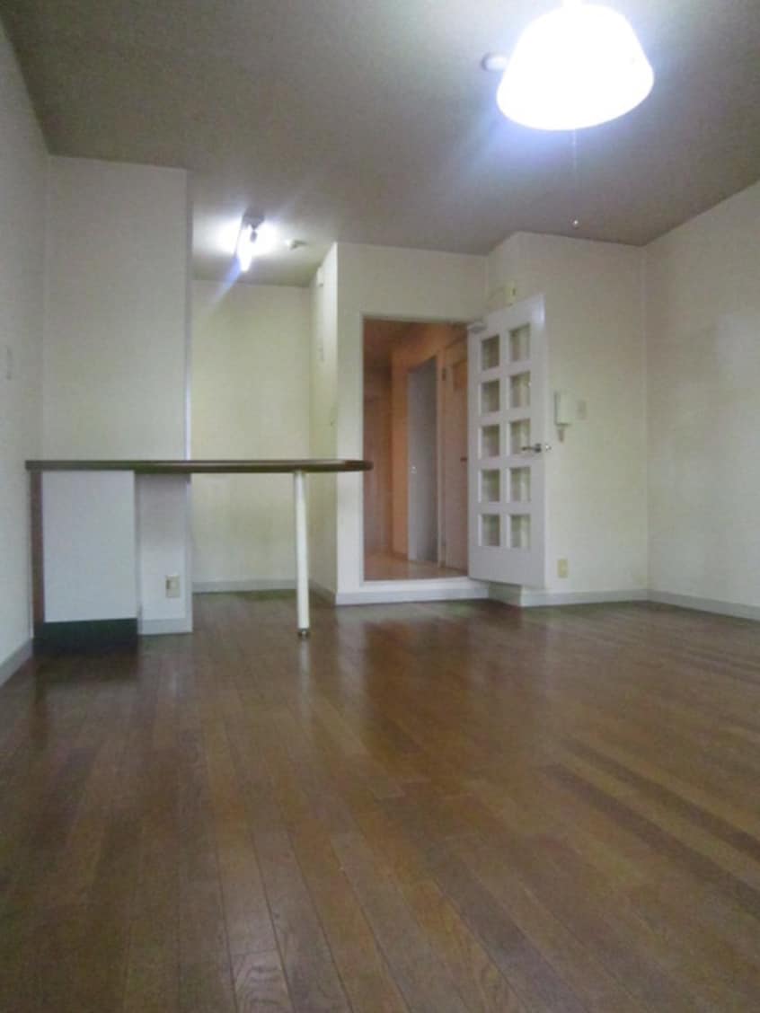 内観写真 ピアノ専業ビル