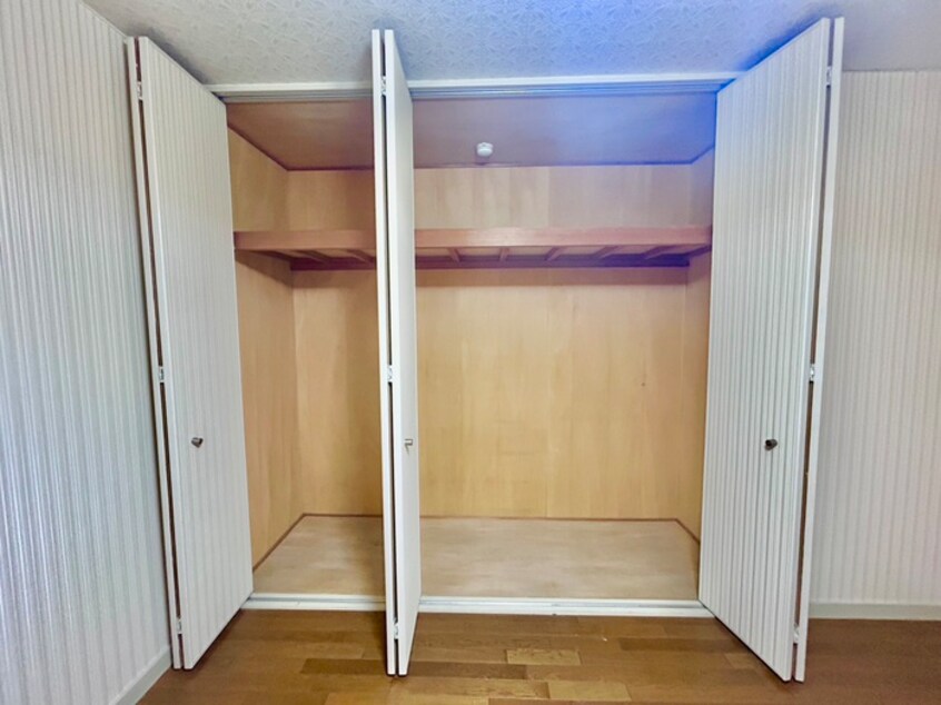 収納 ピアノ専業ビル