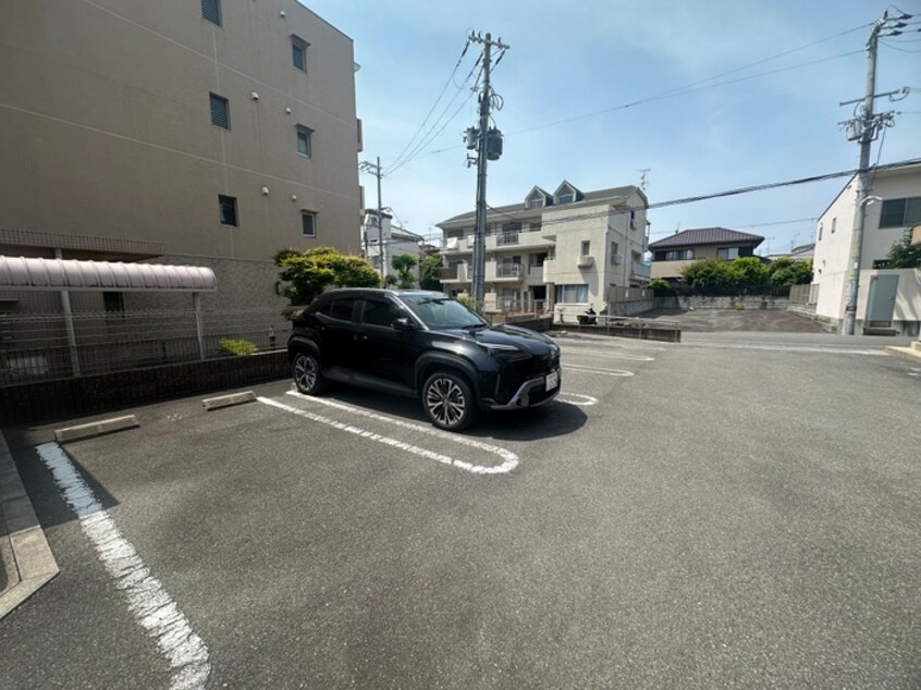 駐車場 ブル－ム茨木