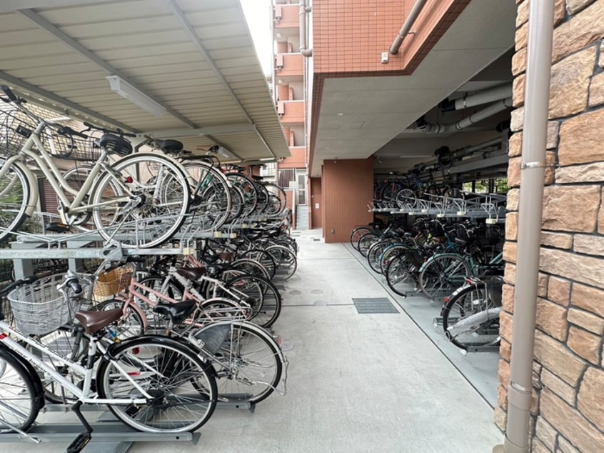 駐輪場 プレジオ吹田