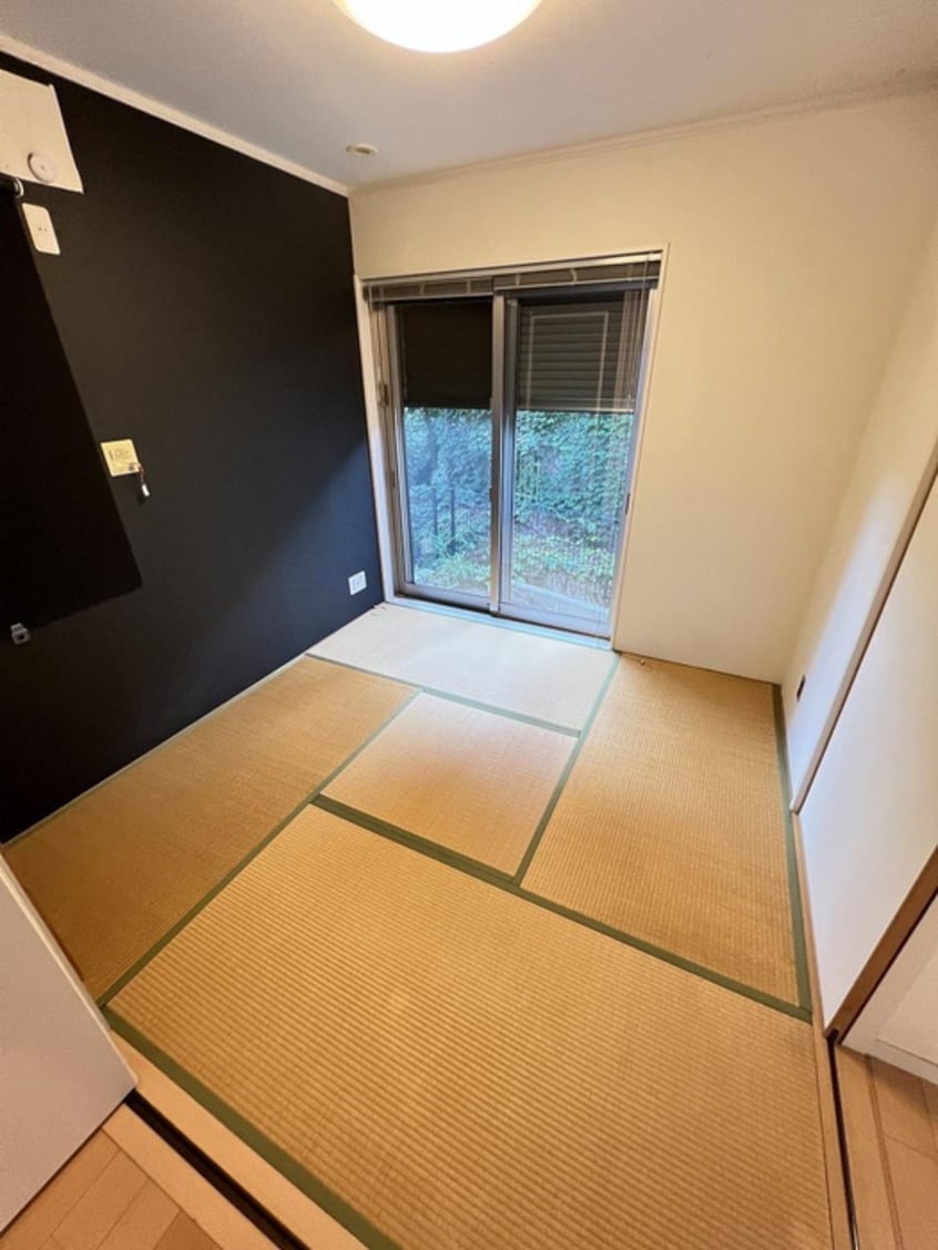 居室 上野東2丁目戸建