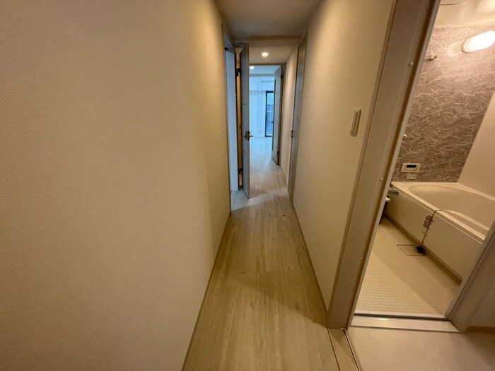 廊下 イニシオ山水