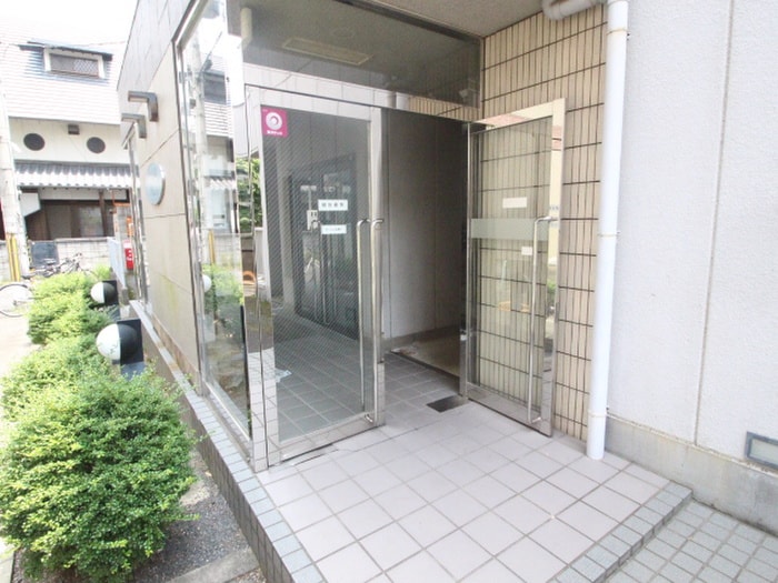 エントランス部分 ジュネス・ヴィラ
