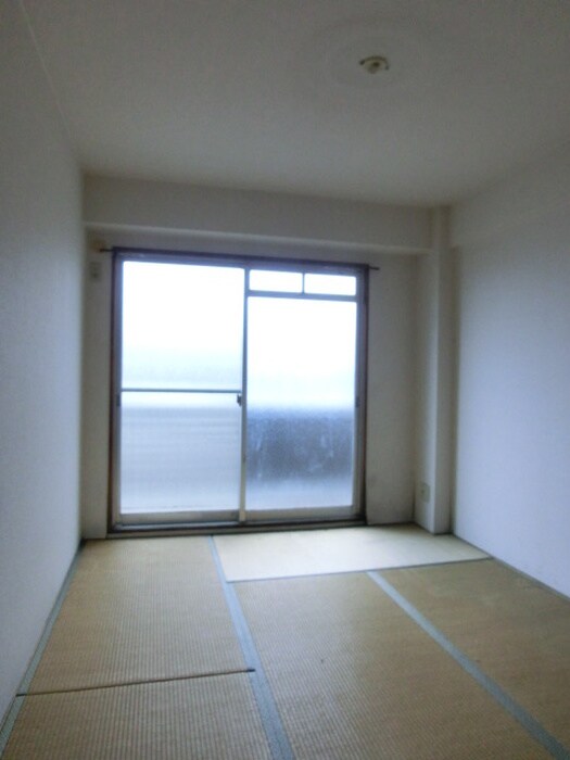 居室 アールグレイ山本