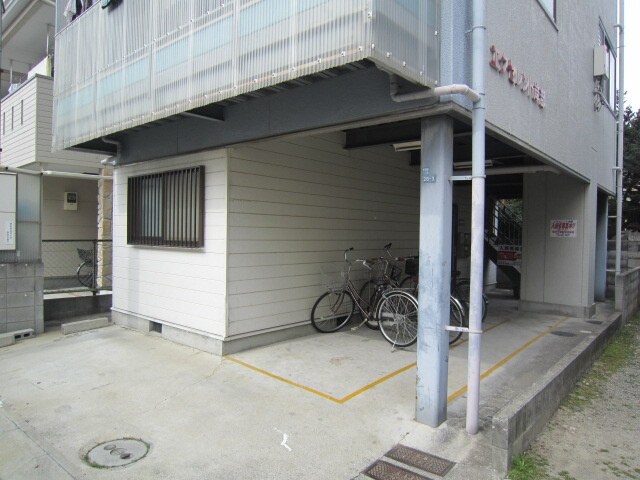 駐車場 エクセレント岸部