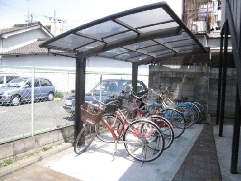 駐輪場 プラサ－ト小阪