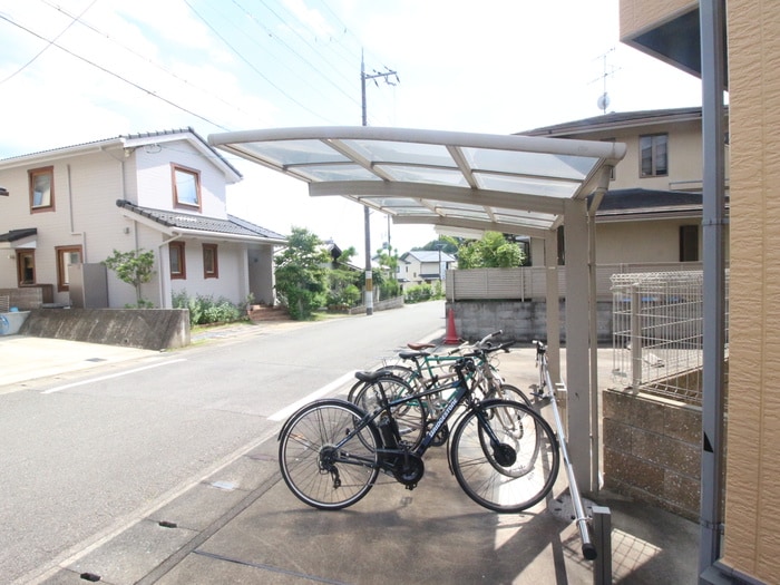 駐輪場 カーサフェリス