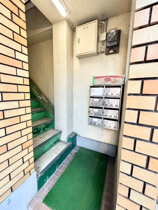 エントランス部分 柳町マンション