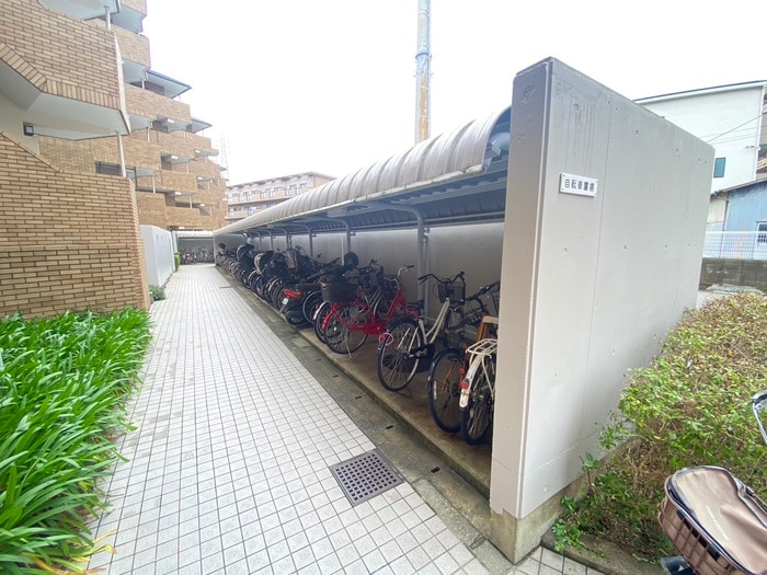 駐輪場 ＦＯＵＲＭ－レジデンス東園田