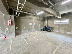 バイク置き場