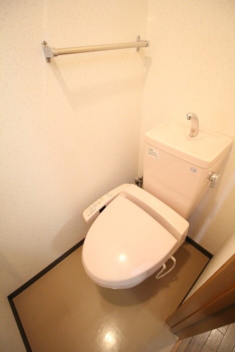 トイレ 第１６関根マンション