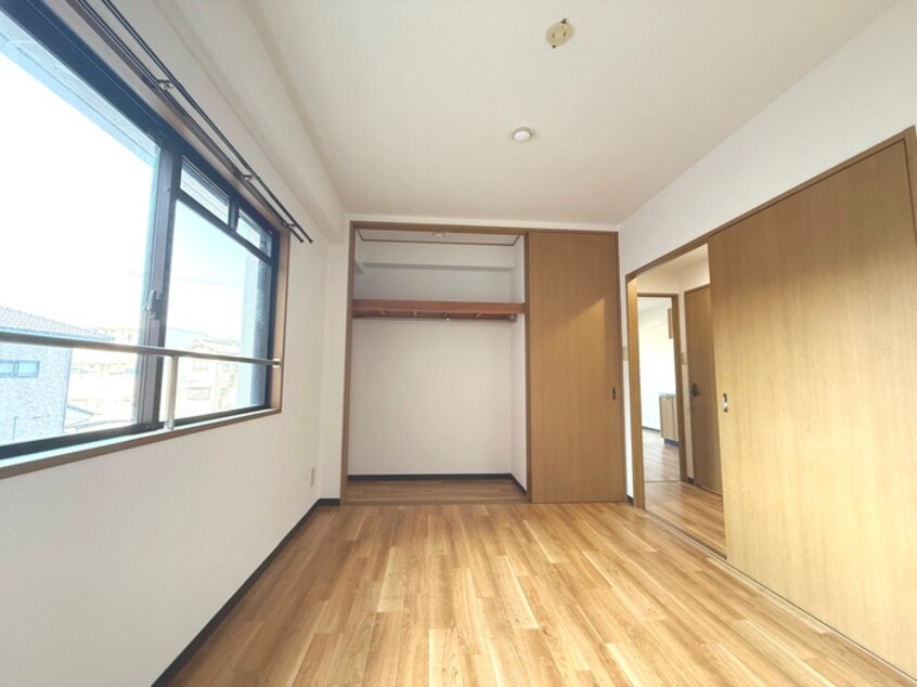 居室 ファミーユ出戸