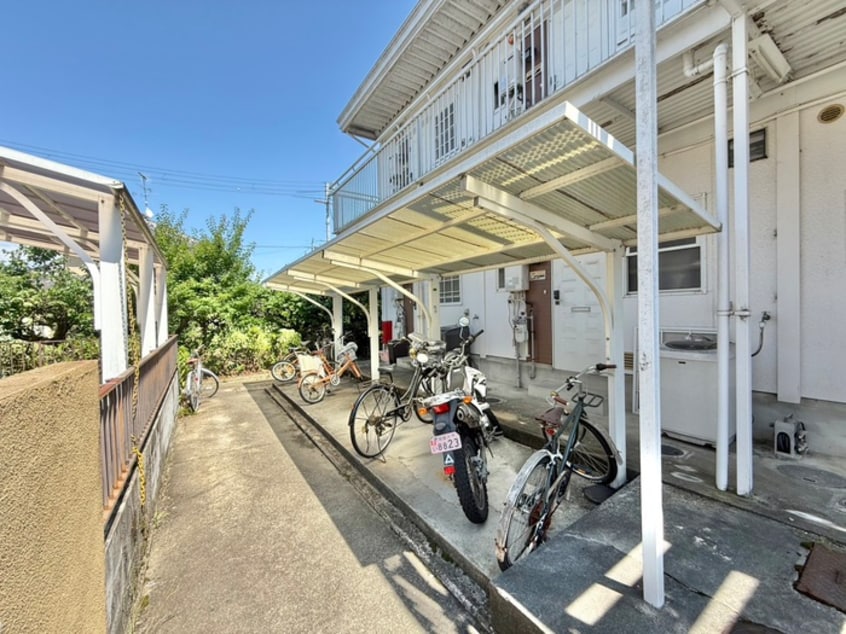 駐輪場 コーポ 明津