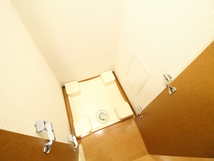 洗濯機置場 ﾘｰｶﾞﾙ神戸三宮ﾌﾗﾜｰﾛｰﾄﾞ(1203)