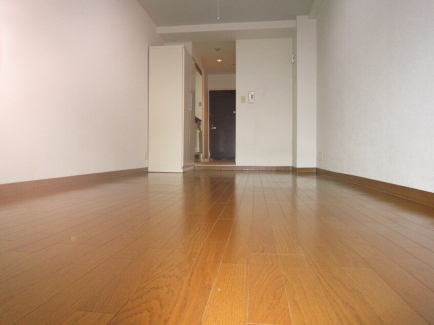 居室 萌ＮＡＫＡＴＡＮＩ