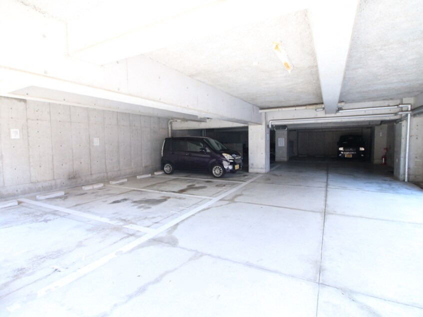 駐車場 萌ＮＡＫＡＴＡＮＩ