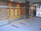 エントランス部分 パインフィ－ルド西京極
