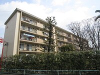 公社千里津雲台団地A24棟(307）