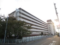 日商岩井箕面ハイツＡ棟（713）