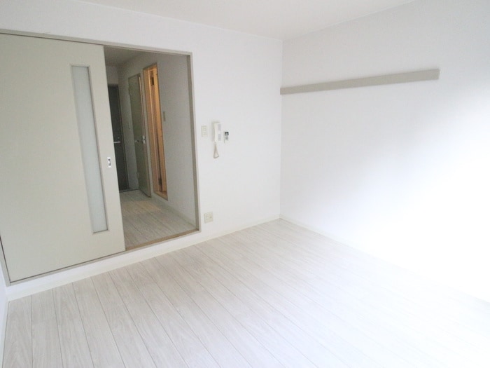 居室 クロッシングヴィラ悲田院