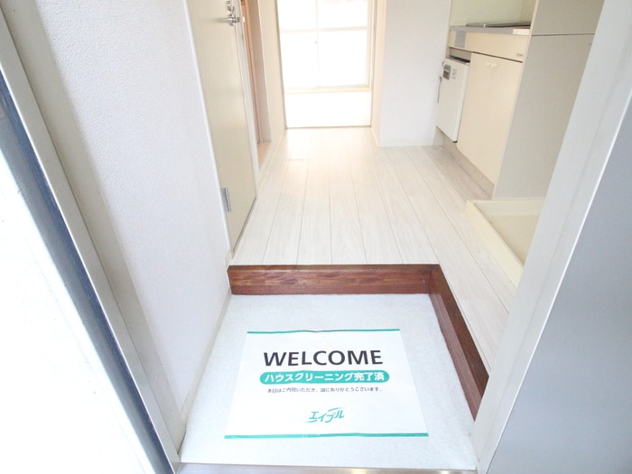 玄関 クロッシングヴィラ悲田院