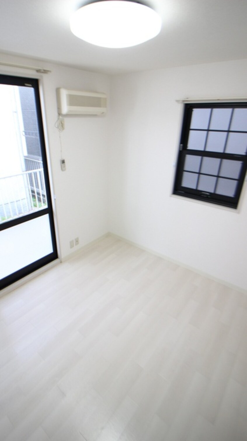 室内からの展望 コモド高浜