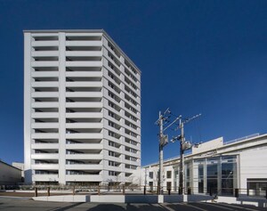 ﾌﾞﾘﾘｱ高槻摂津富田駅前（101）　