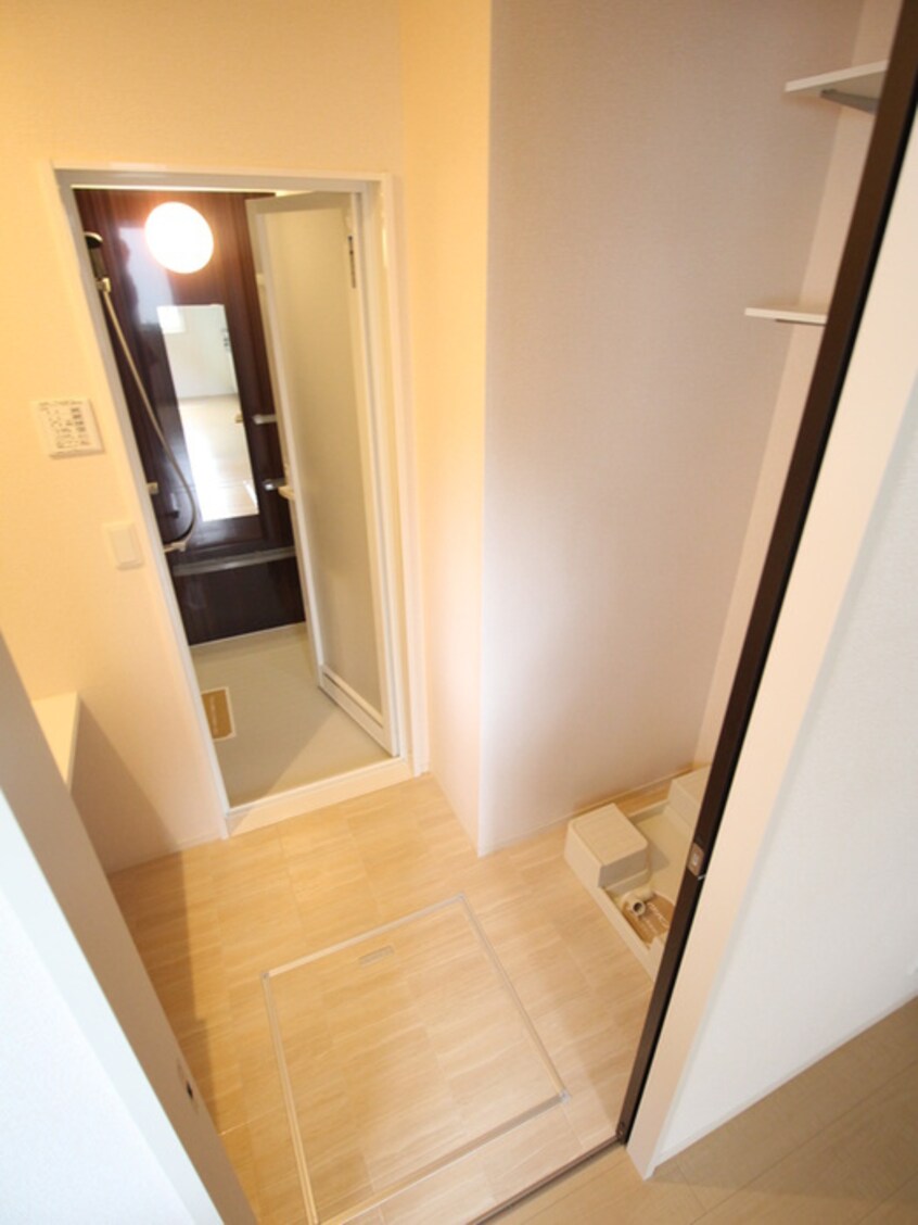 洗濯機置場 ジュン　ジュライ　オーガスト