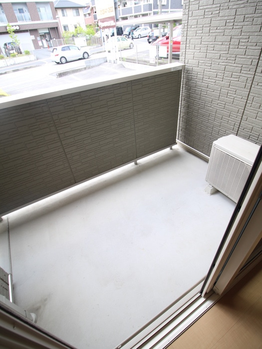 ベランダ・バルコニー ジュン　ジュライ　オーガスト