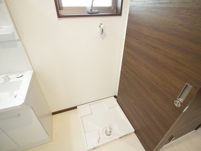 洗濯機置場 ＣＲＯＵＤ甲子園里中町