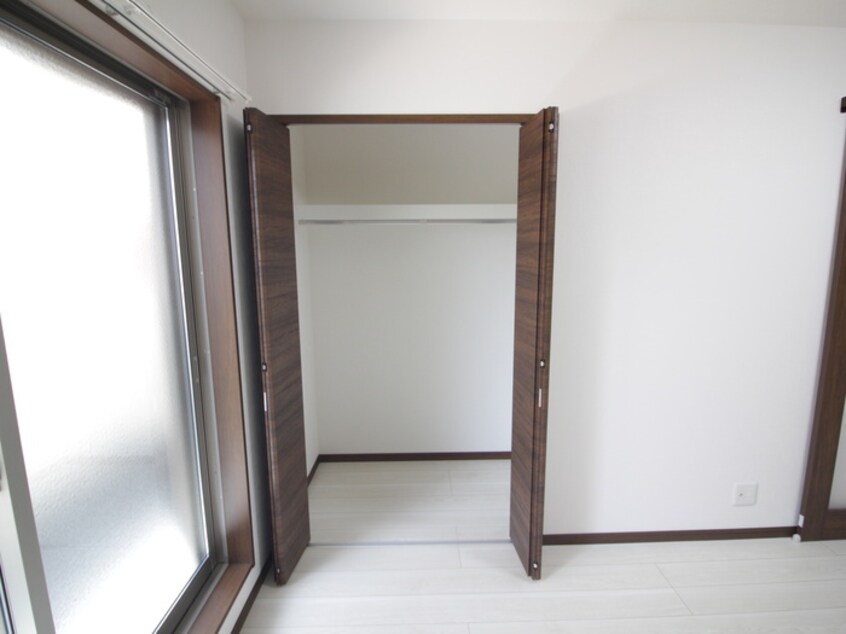 収納 ＣＲＯＵＤ甲子園里中町