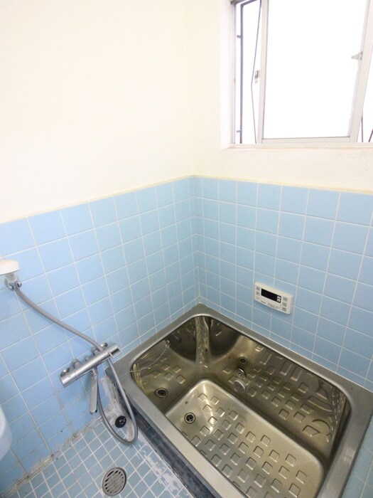 バス／シャワールーム等 常盤町貸家