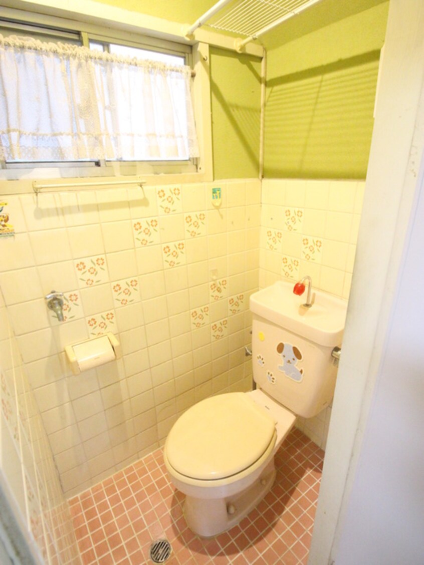 トイレ 常盤町貸家