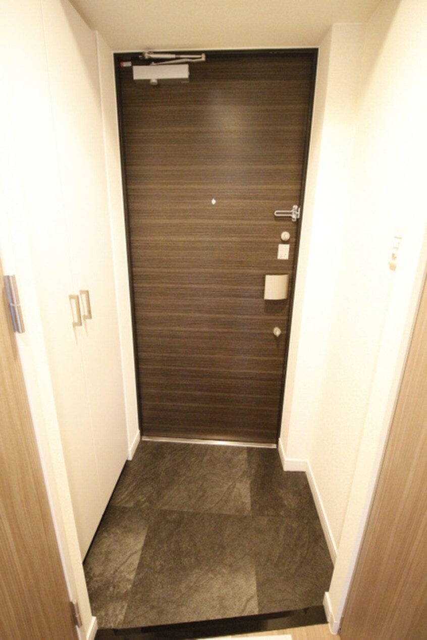 玄関 ﾌﾟﾚｻﾝｽ四天王寺前夕陽丘(609)