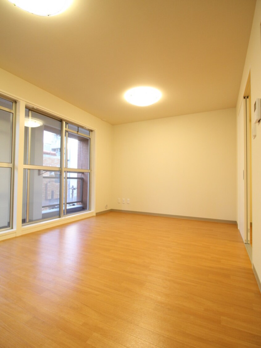 居室 西青山ハイツ