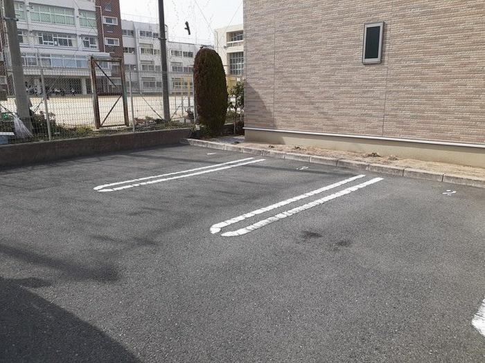 駐車場 メゾン・フラン