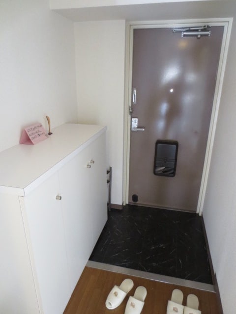 玄関 メゾン・ソワ－ル