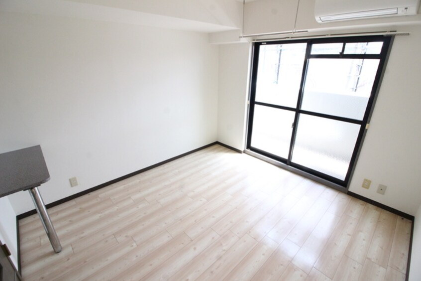 居室 サウザ－岡本