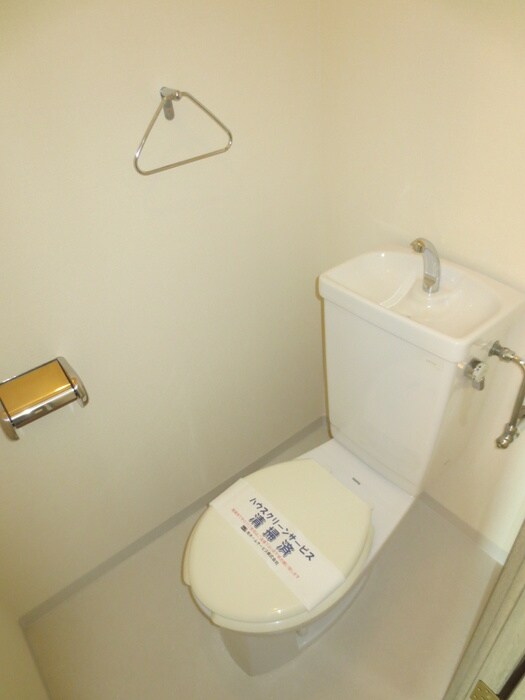 トイレ サウザ－岡本