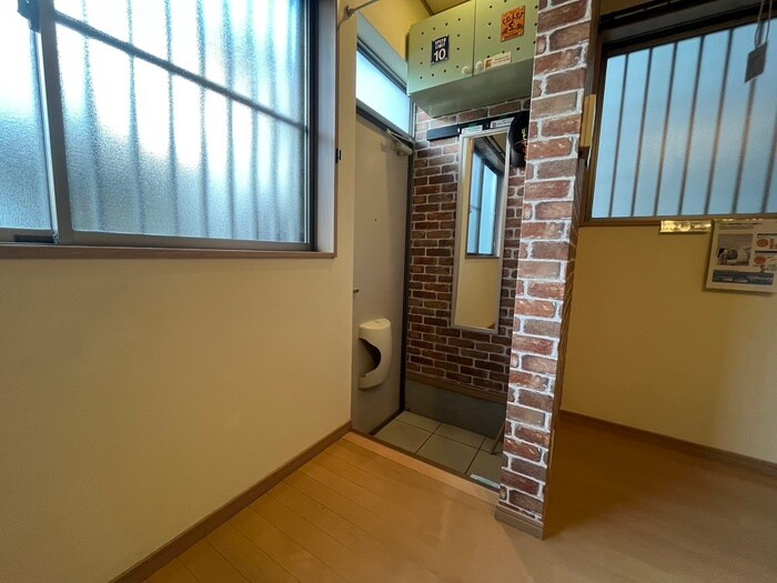 玄関 ミントハイツⅡ