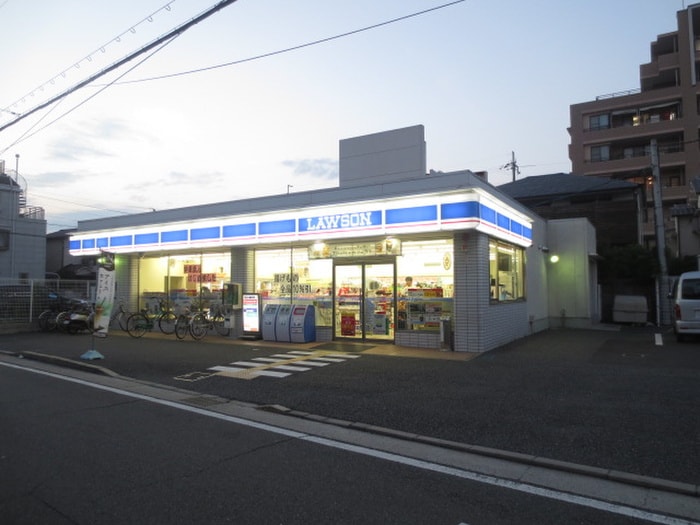ローソン尼崎塚口町三丁目店(コンビニ)まで220m ステラハウス１０