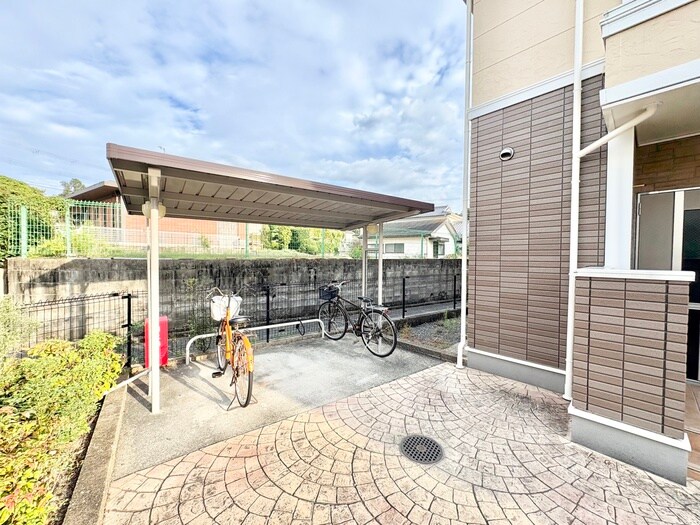 駐輪場 ヴィオラ東多田弐番館