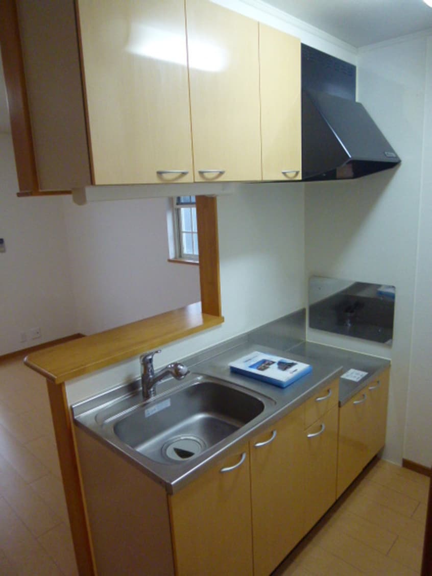 キッチン ヴィオラ東多田弐番館