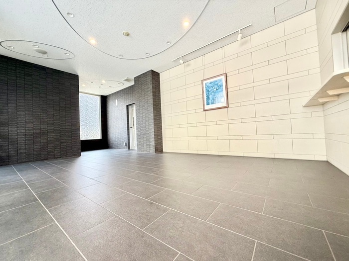 エントランス部分 Ｍ　ＰＬＡＺＡ香里六番館