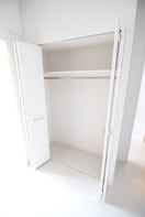 収納 Ｍ　ＰＬＡＺＡ香里六番館